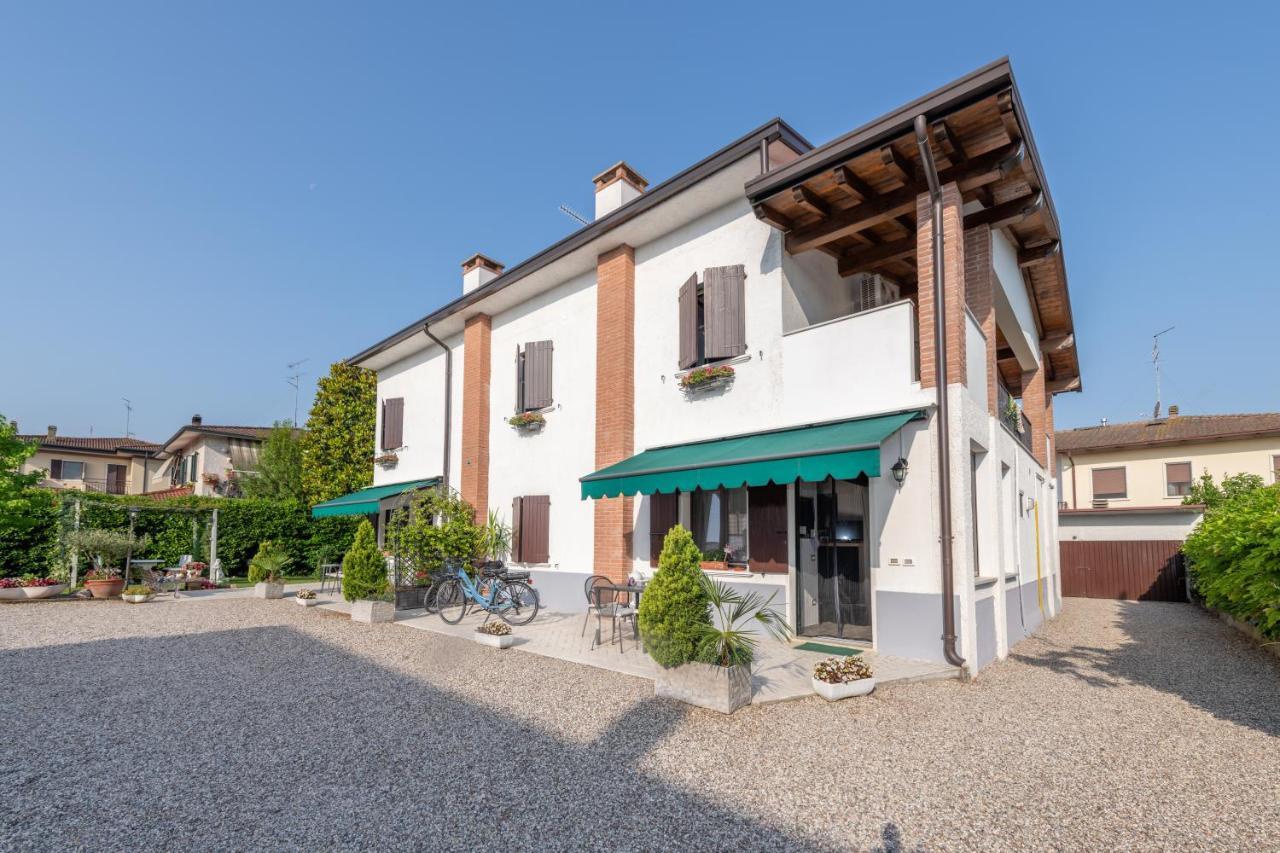 Casacobelli Villa Monzambano Exteriör bild