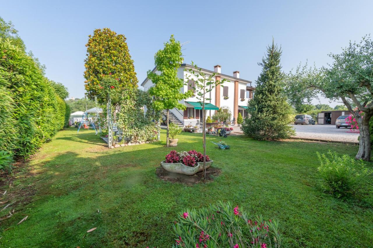 Casacobelli Villa Monzambano Exteriör bild