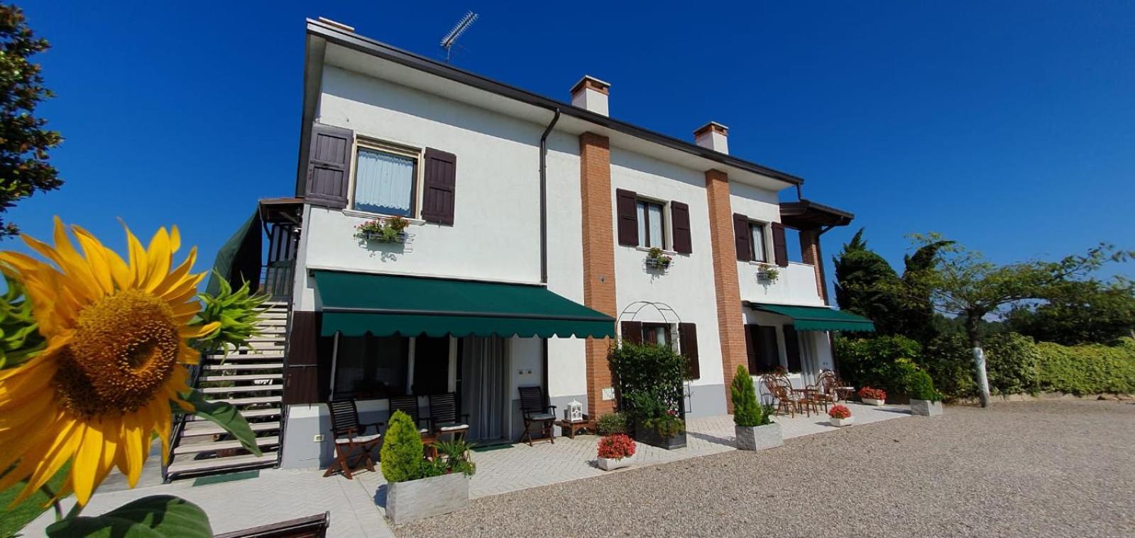 Casacobelli Villa Monzambano Exteriör bild
