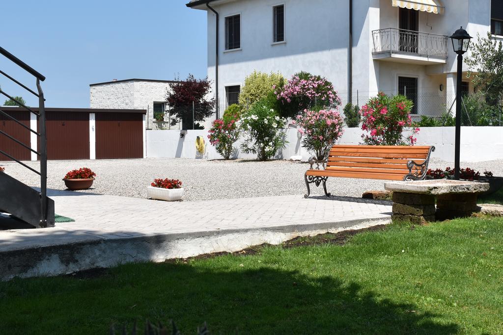 Casacobelli Villa Monzambano Exteriör bild